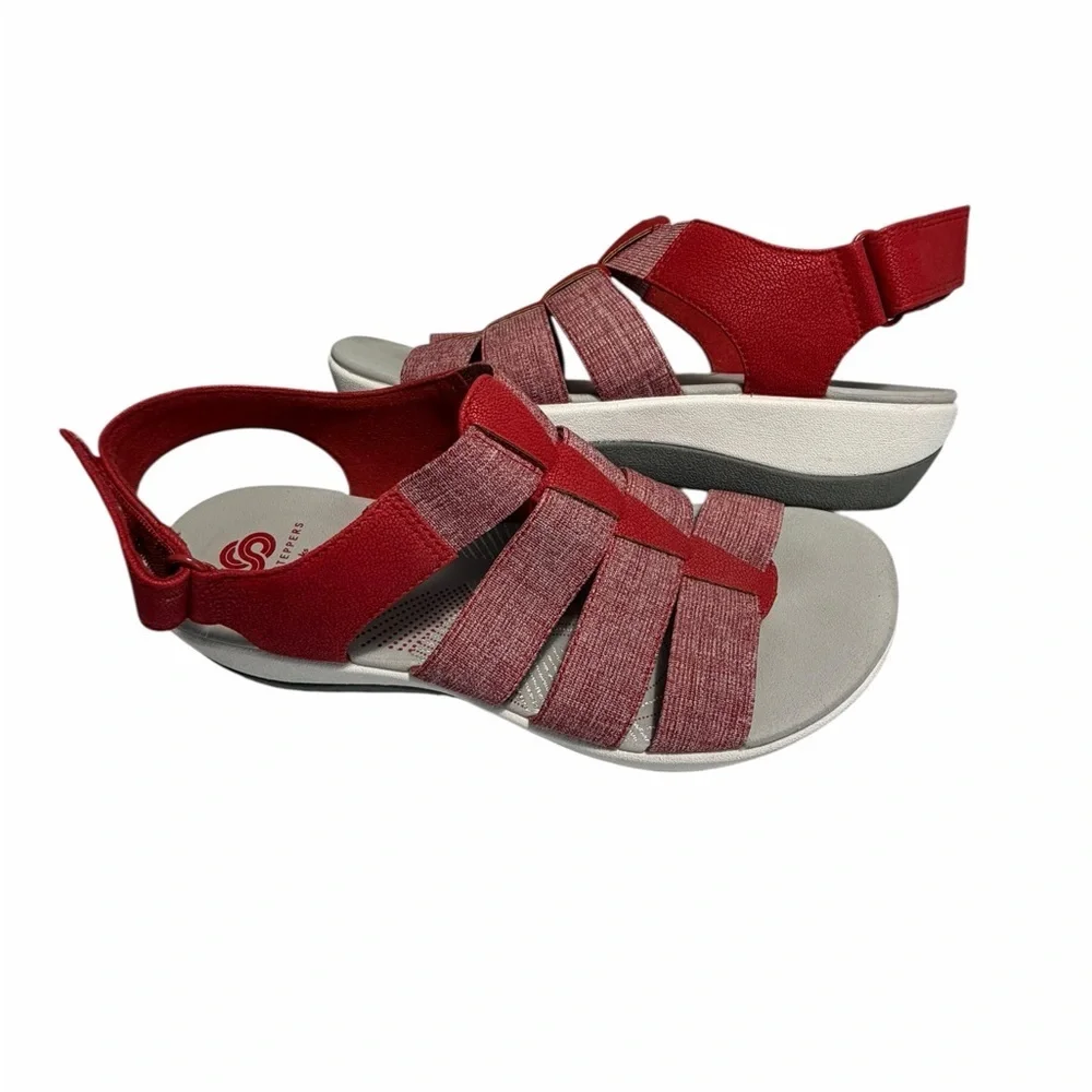 Clarks Cloudstepper  Red Elastic Strap Sandals Womens Sz 7.5